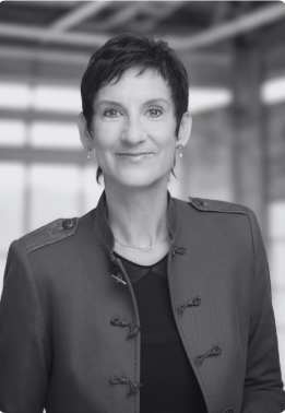 Dr. Christiane Theobald